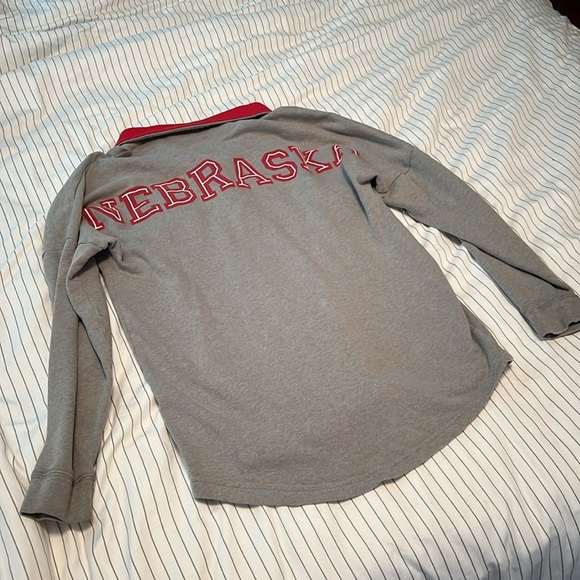 Nebraska Pullover - Picture 4 of 4